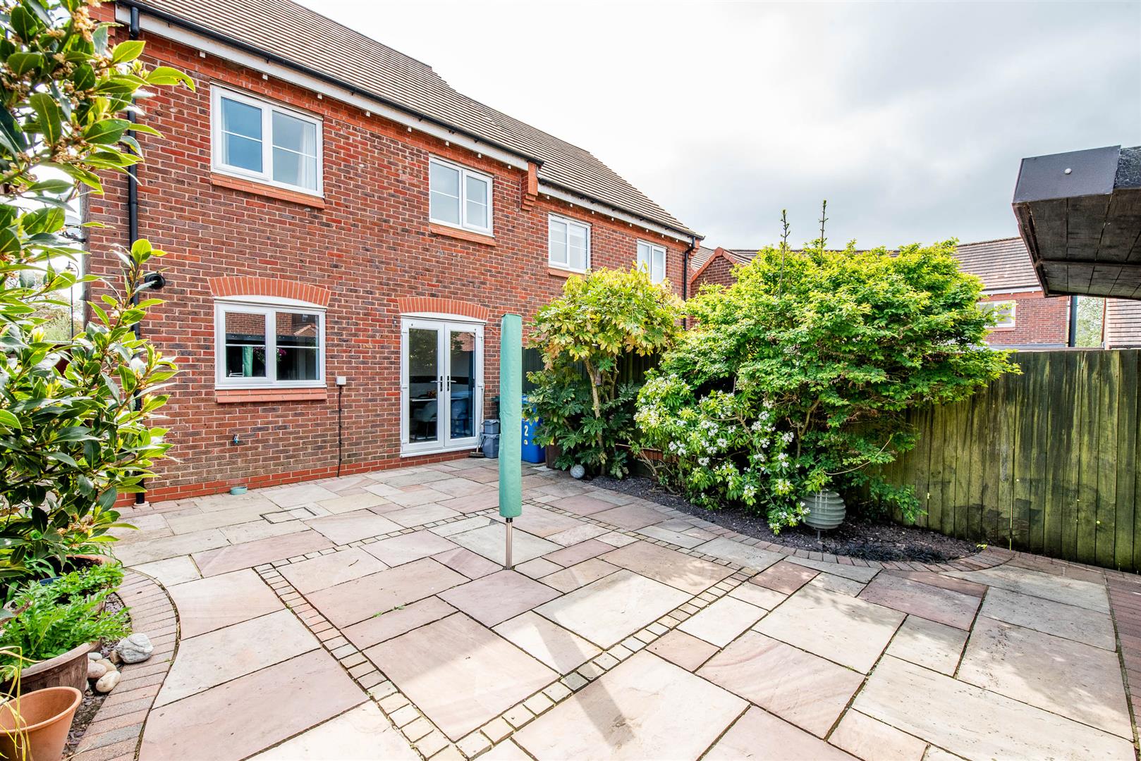 3 bed property in Sampson Close, Chorley